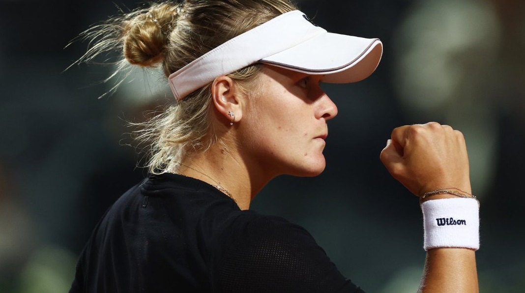 Stearns sobrevive a mais um tiebreak e derruba a bicampeã Svitolina